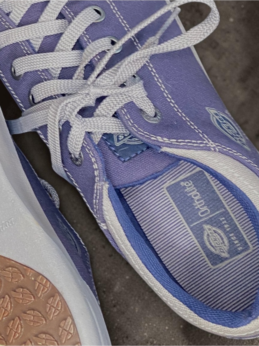 DICKIES - “SUPA DUPA LOW” Steel-toed safety shoes (9WIDE)